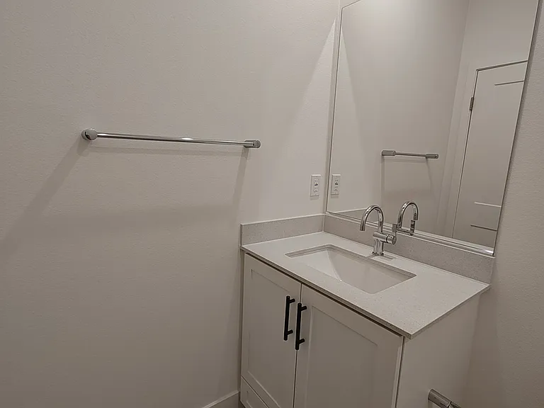 Alchemy Cir — Photo 3