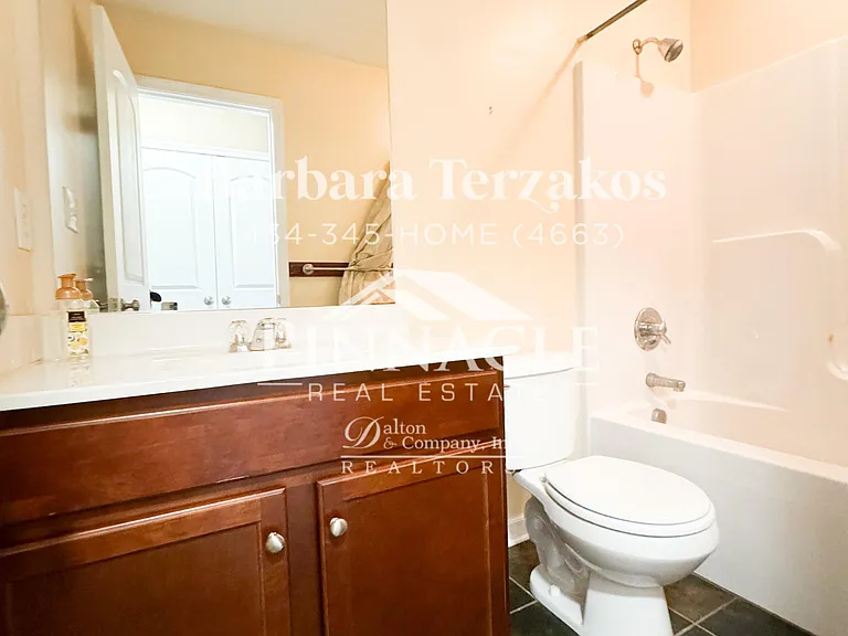 225 Portico St — Photo 18