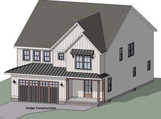 317 Kenilworth Rd, Bay Village, OH 44140