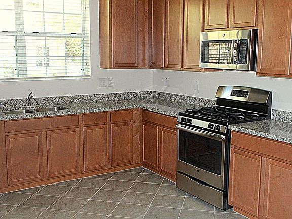 4th image of 28975 N 124th Dr