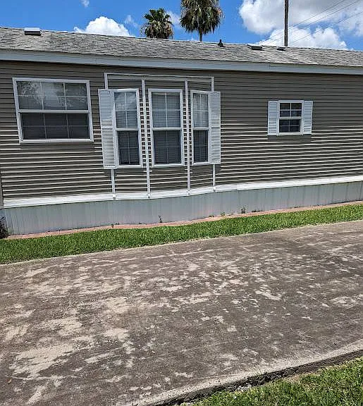 600 E Expressway 83 #12 — Photo 1