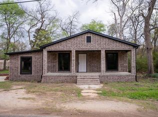 1202 Elysian Fields Ave, Marshall, TX 75670