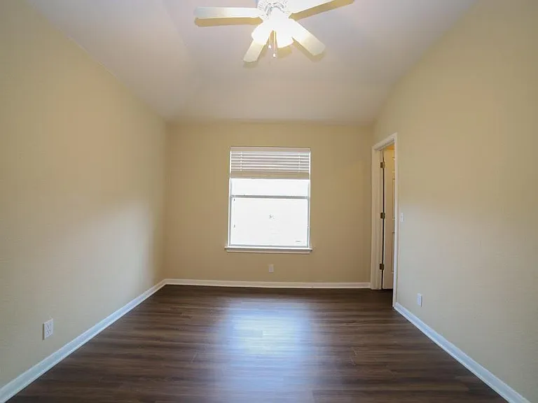 6104 York Bridge Cir — Photo 12