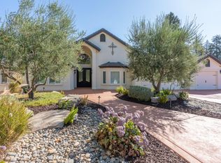 424 Crescent Dr, Los Banos, CA 93635