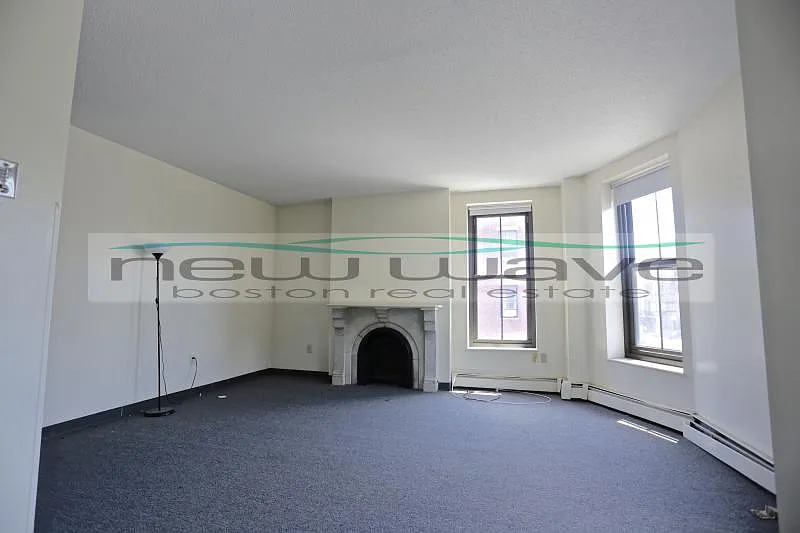 2 bed, 999 sqft, $4,100 — Photo 4