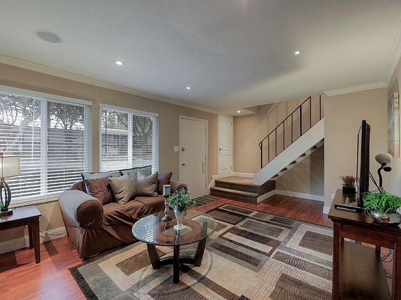 4th image of 8812 La Riviera Dr Unit A