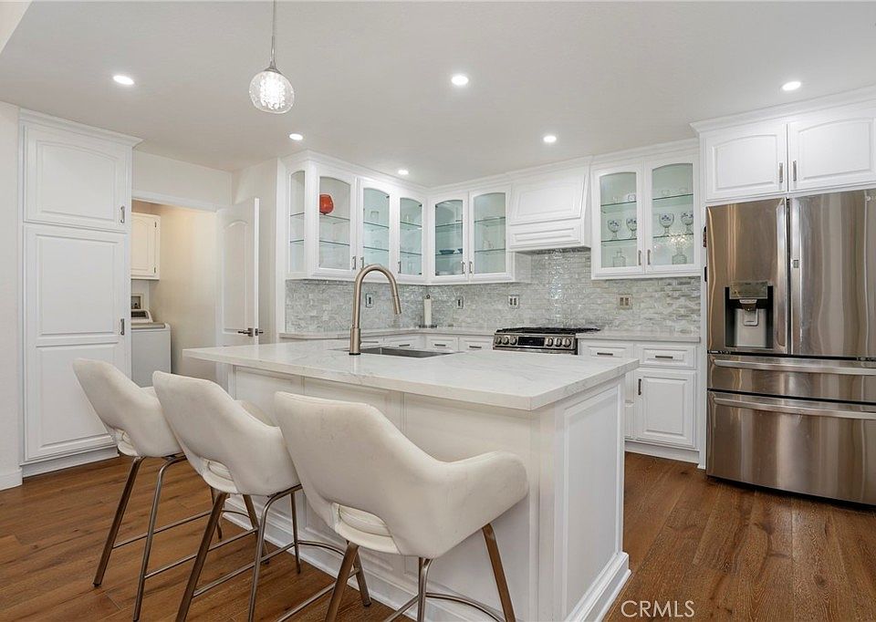 1st image of 308 Jeffries Ave