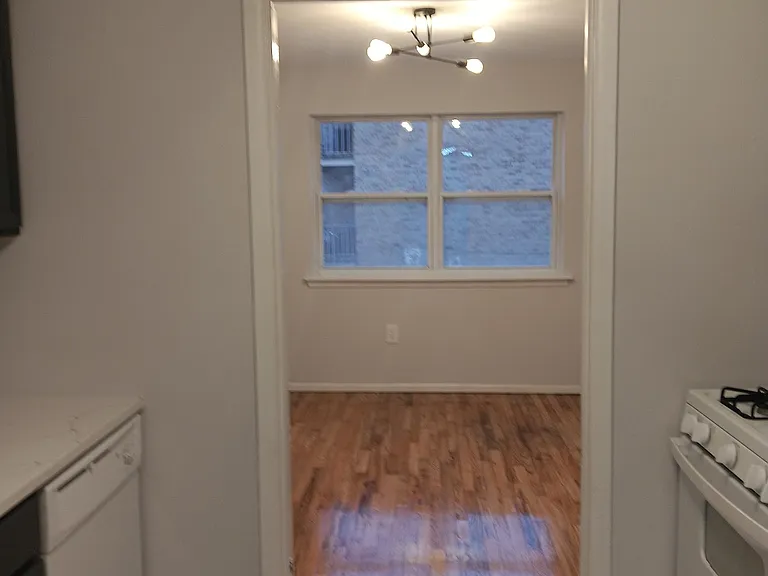River Edge Apartments — Photo 31