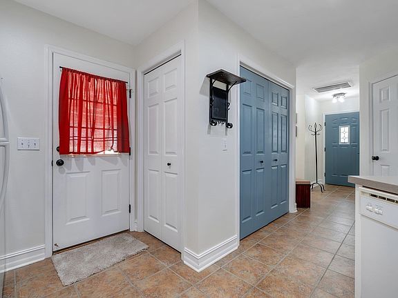 5th image of 7424 Heide Hill Trce