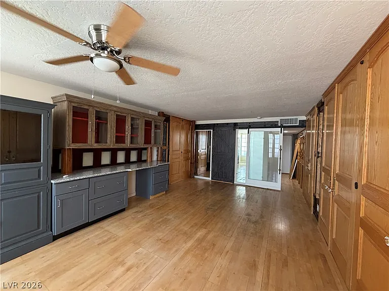 3194 Bel Air Dr — Photo 46