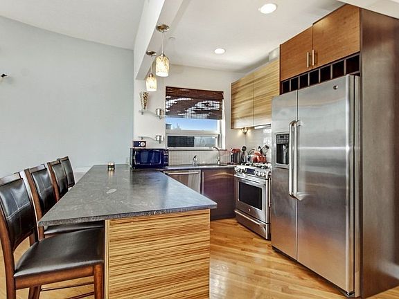 2nd image of 1124 31st Ave APT 5E