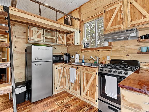 3rd image of 27651R Country View Rd