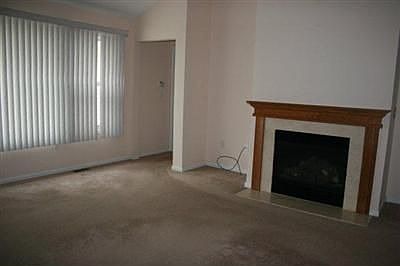 4th image of 1070 Villa Lago Dr