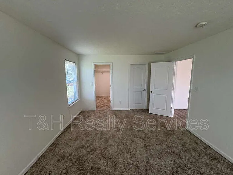 2751 Winding Creek Ln — Photo 11