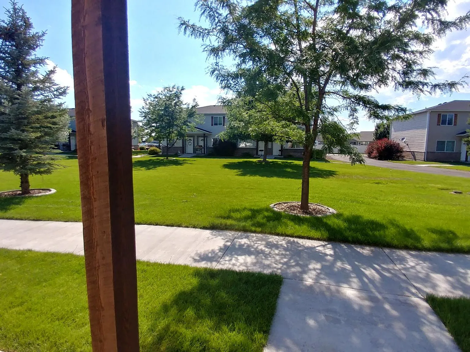 3 bed, 1.5 bath, 1300 sqft, $1,800 — Photo 3