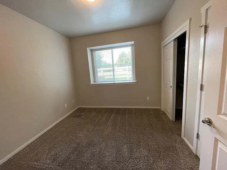 Tree Valley Village Apartments — Photo 29