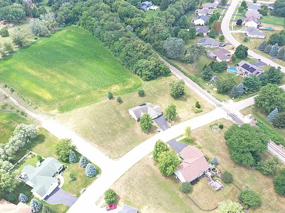 2nd image of 1355 Sandypoint Dr