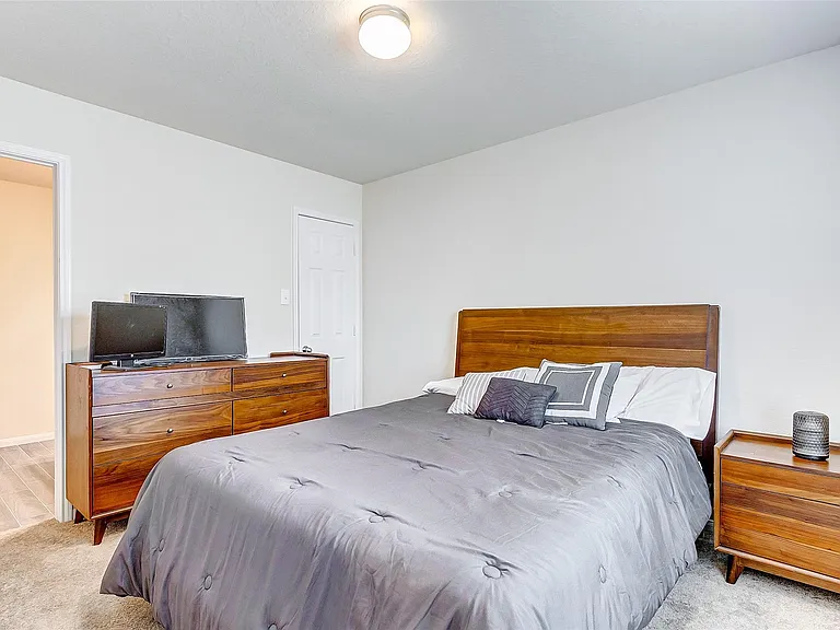 21219 Fox Hillside Way — Photo 20