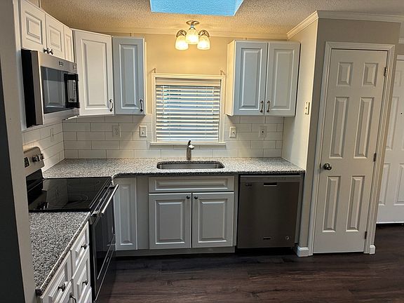 5th image of 47 Washington St #47