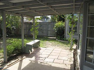 4th image of 1160 Meadows Dr