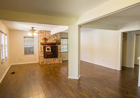 3rd image of 297 Cedar Ln