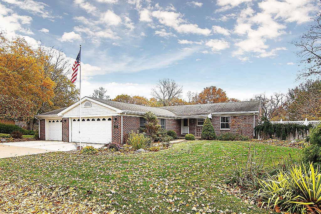 11616 Robin Hood Dr, Dubuque, IA 52001 Zillow