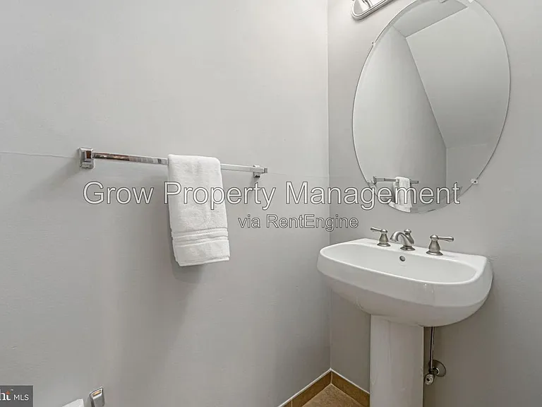 202 Captains Way — Photo 14