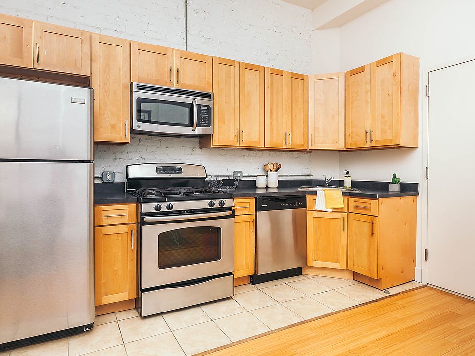 1st image of 1398 Putman Ave #2L