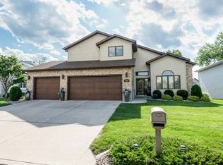 3021 E Harbor Rd SE, Mandan, ND 58554