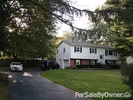 2nd image of 60 Walnut Dr