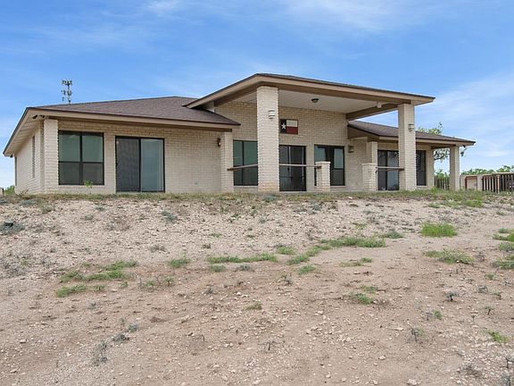 2nd image of 101 Buena Vista Cir