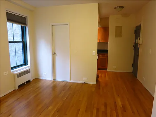 Rented by City & Suburban | media 21