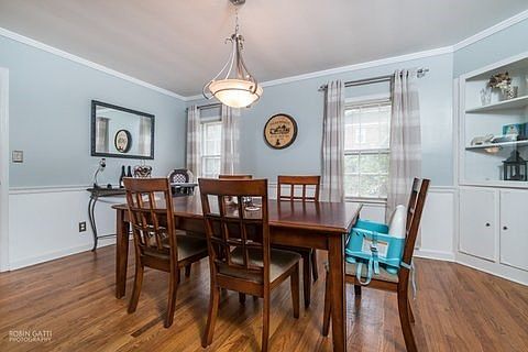5th image of 2938 King Alfred Dr