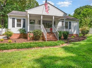 208 Rockspring Dr, Thomasville, NC 27360