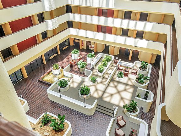 4th image of 600 Biltmore Way #518