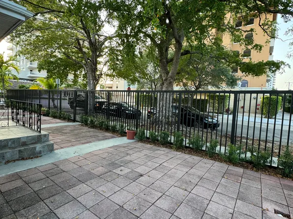 2690 SW 24th Ter, Miami, FL