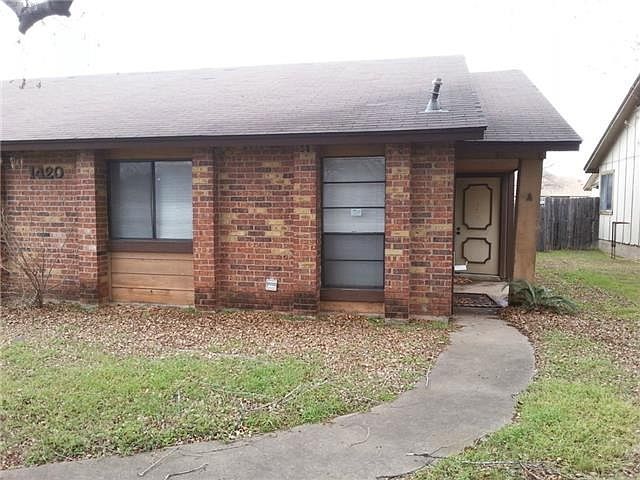 1st image of 1420 W Braker Ln #A