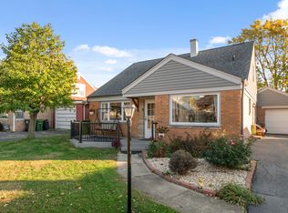 4045 Stillwell Pl, Oak Lawn, IL 60453