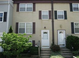 7 Bohn Ct, Baltimore, MD 21237