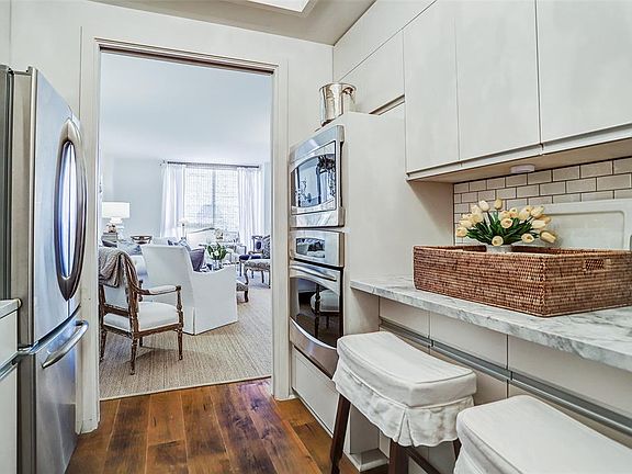 5th image of 5100 San Felipe St Unit 111E