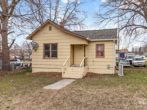223 E Chicago St, Caldwell, ID 83605