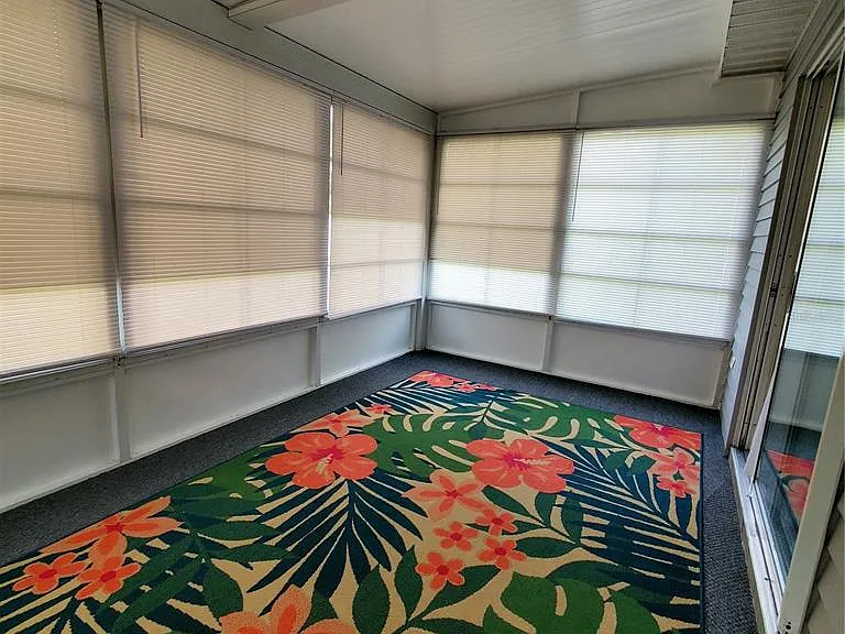 6311 SW 106th Pl — Photo 3