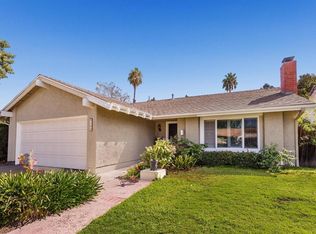 5394 Holly Ridge Dr, Camarillo, CA 93012