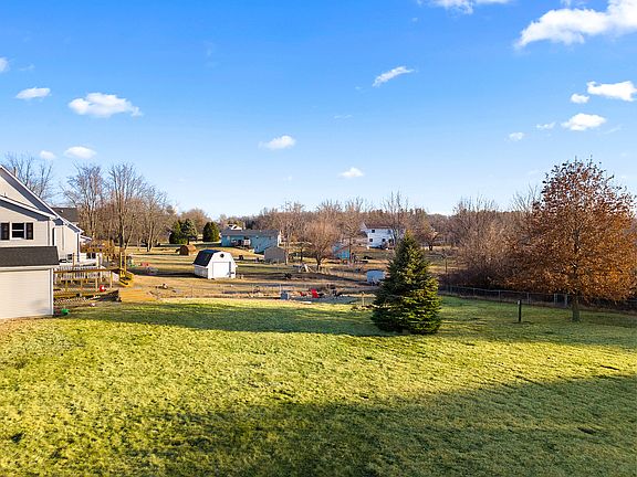 4th image of 125 Heritage Dr