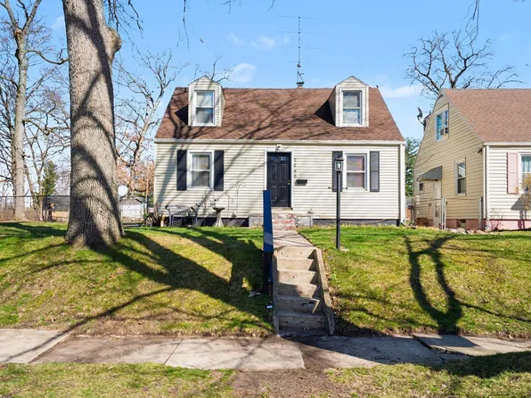 2246 Beverly Pl, South Bend, IN 46616