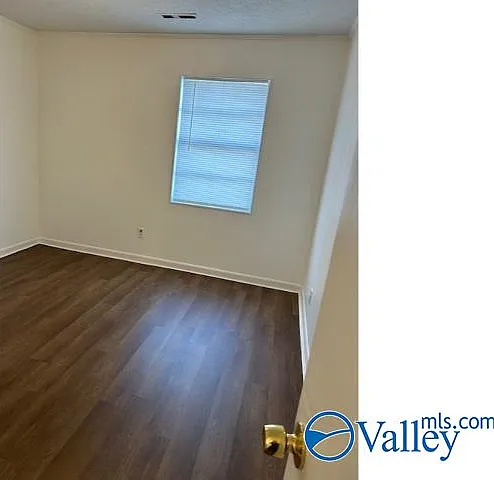 4101 McVay St SW #5 — Photo 6