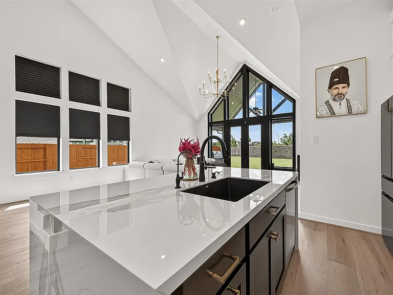 29746 Bur Creek Ln — Photo 18