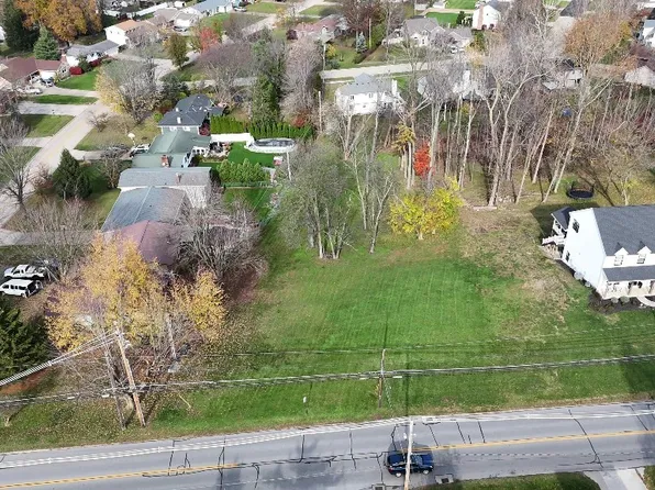 1025 Cleveland Ave, Amherst, OH 44001