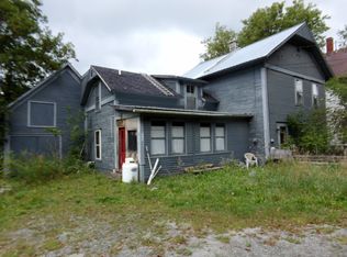 201 High St, Barton, VT 05822
