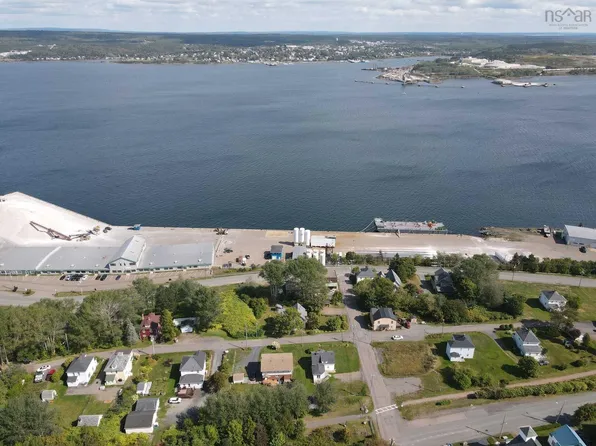 Main St, Mulgrave, NS B0E